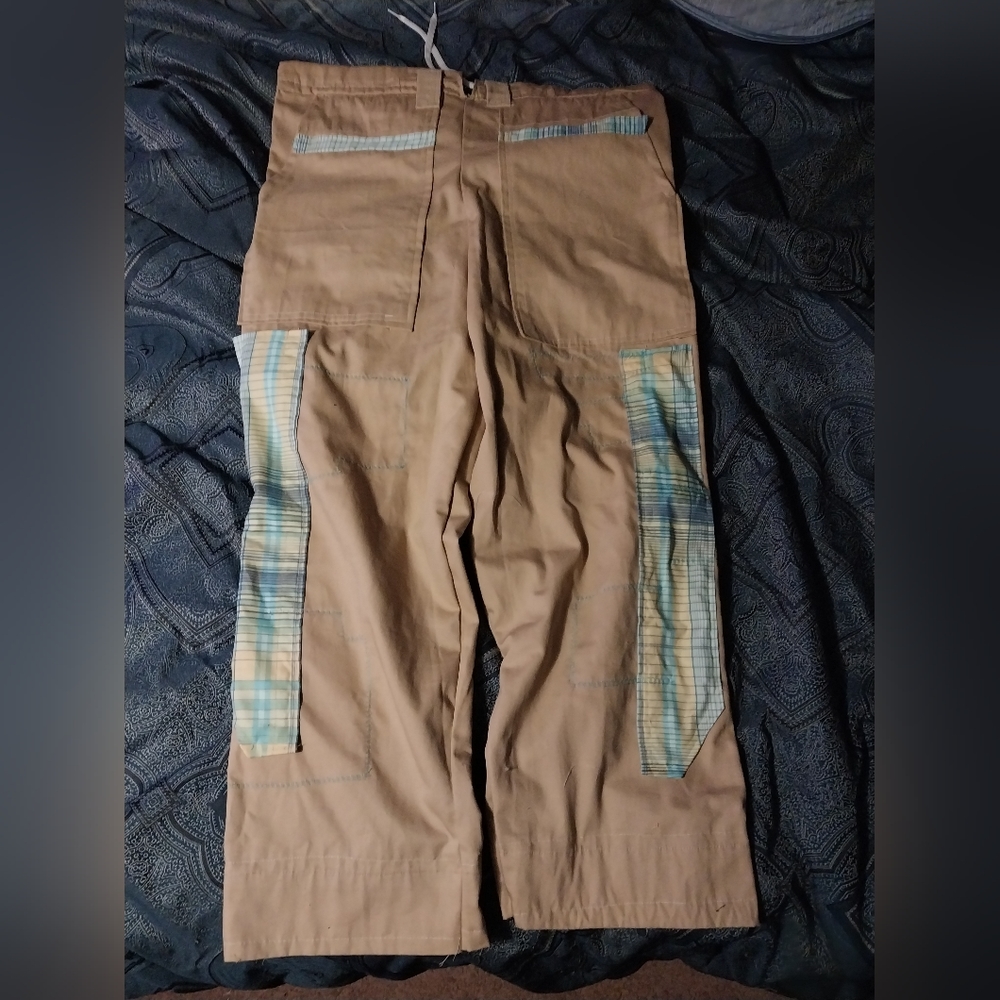 khak wide legi pants